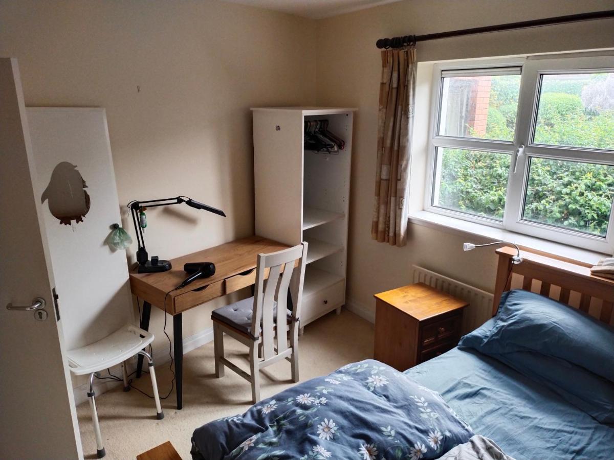 Crescent Apartments Homestay Cork Exterior foto