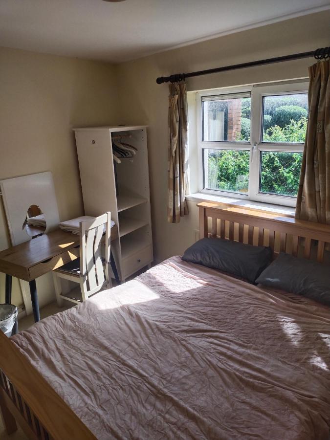 Crescent Apartments Homestay Cork Exterior foto